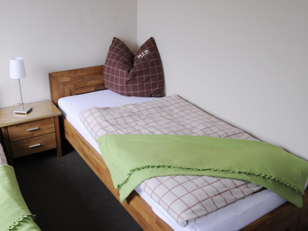 Cafe Pension Steffen Sanitz Room photo